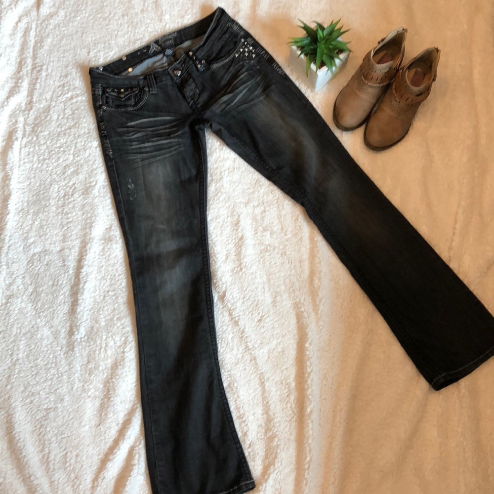 Antique rivet jeans grayish black